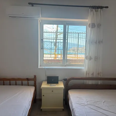 View 2 דירה
